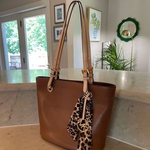 Michael Kors Jet Set leather tote bag